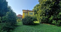 Anteprima foto Villa signorile di generosa metratura, con giardino