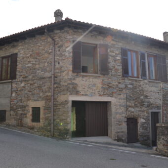 Casa indipendente con box e terrazzo, Cissano