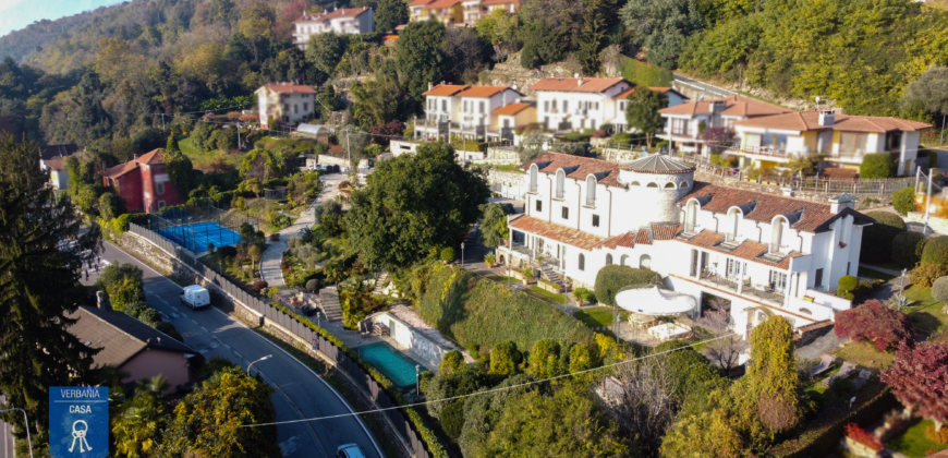 Foto Villa di Lusso a Verbania Suna