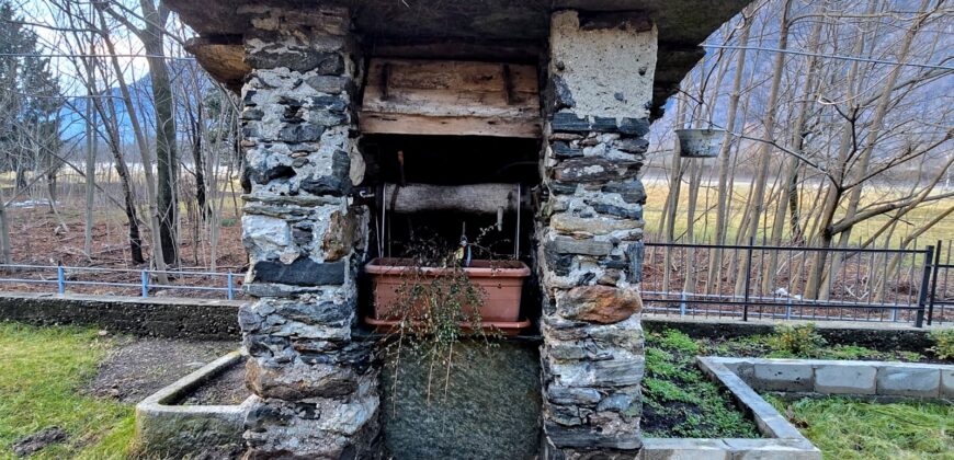 Foto Casa semi indipendente con giardinetto, Ornavasso