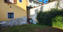 Anteprima foto Casa semindipendente con giardino e posti auto, Intra centro